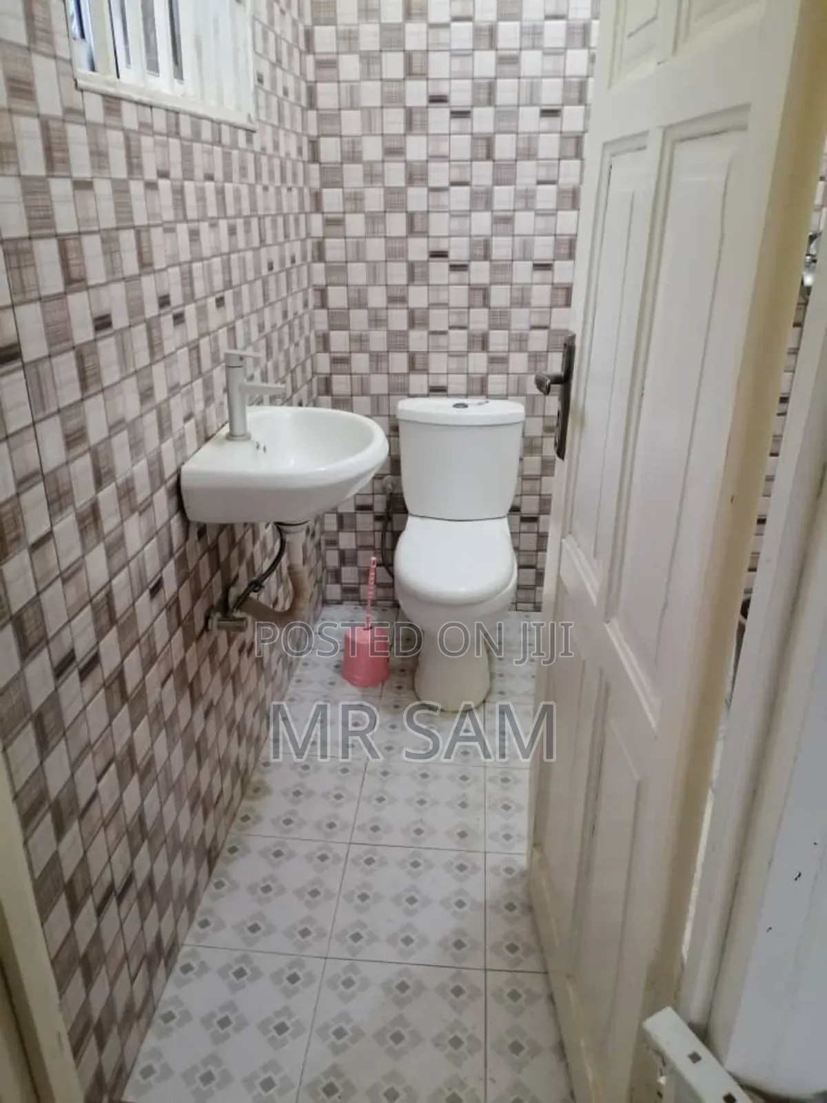 6bdrm House in Sam Properties, Kasoa for sale