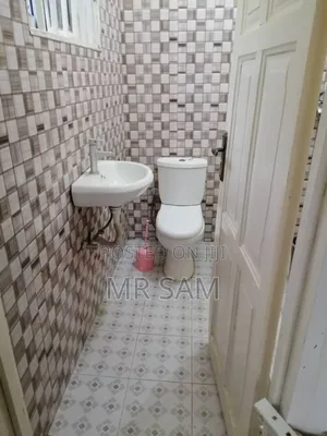 6bdrm House in Sam Properties, Kasoa for sale