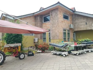 6bdrm House in Hfc Estate Area, Spintex for rent