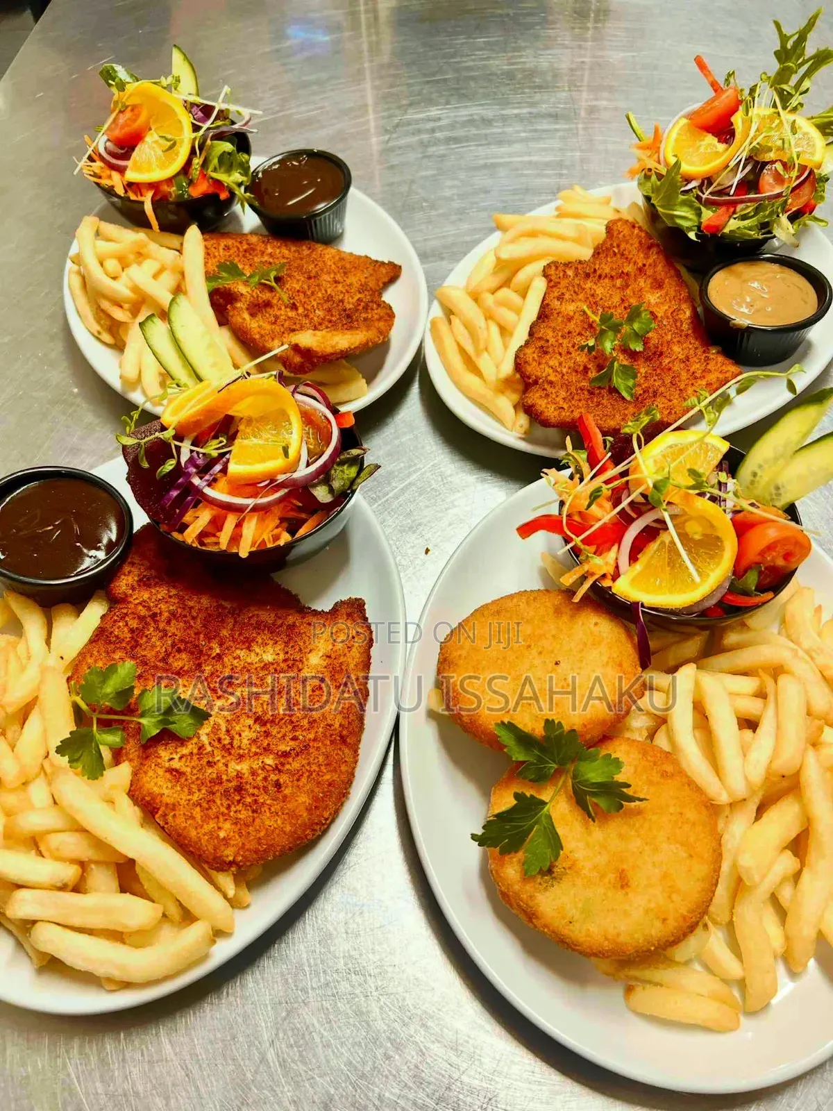 Cook for a Restaurant With Accommodation