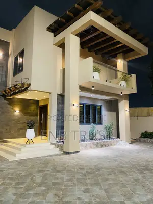4bdrm House in Atomic Kwabenya, Ga East Municipal for sale