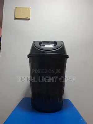 80 Liters Swivel Dustbin
