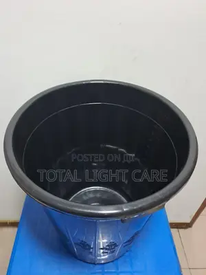 80 Liters Swivel Dustbin