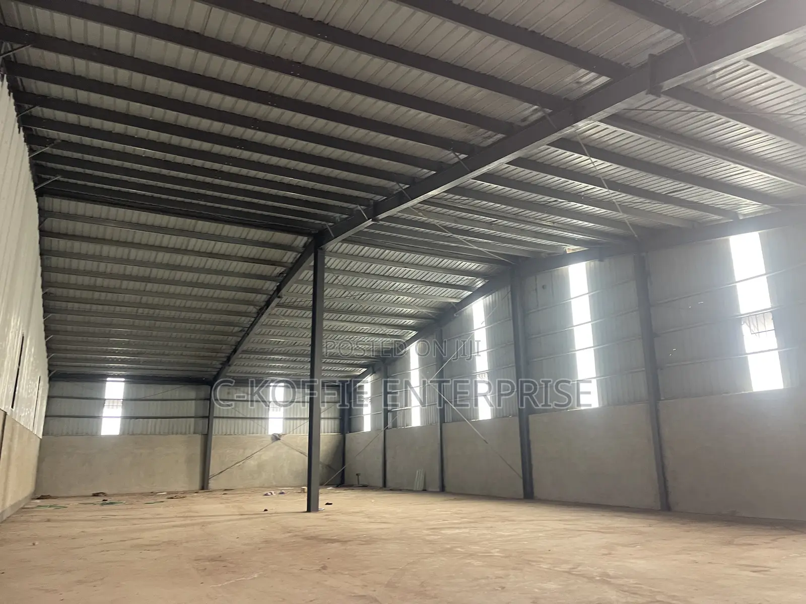 2000 SQM at Tema for Rent