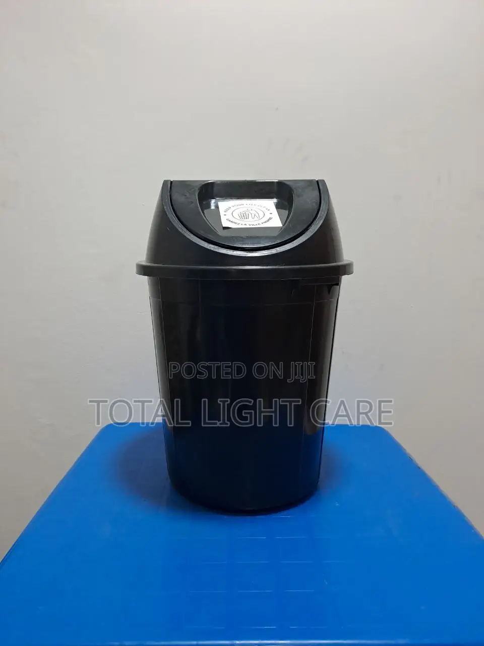 40 Liters Swivel Dustbin