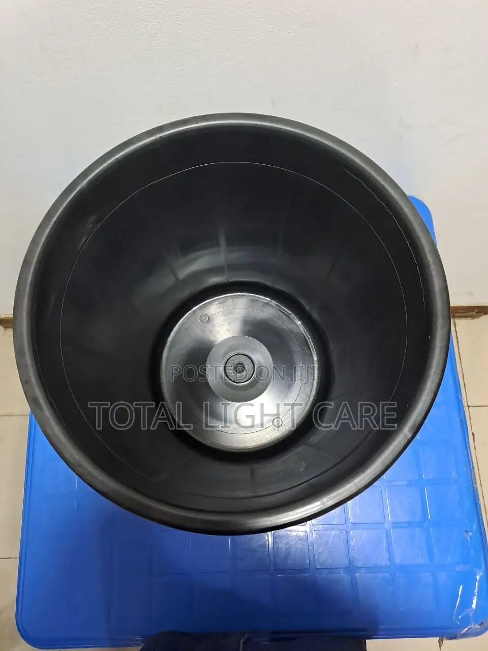 40 Liters Swivel Dustbin