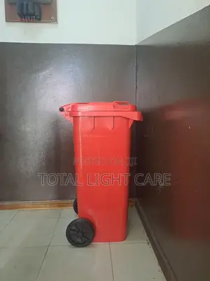 Dustbin/Wastebin With Wheels Small Size
