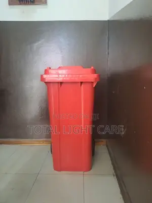 Dustbin/Wastebin With Wheels Small Size