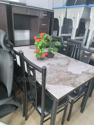 Invitee Dining Sets