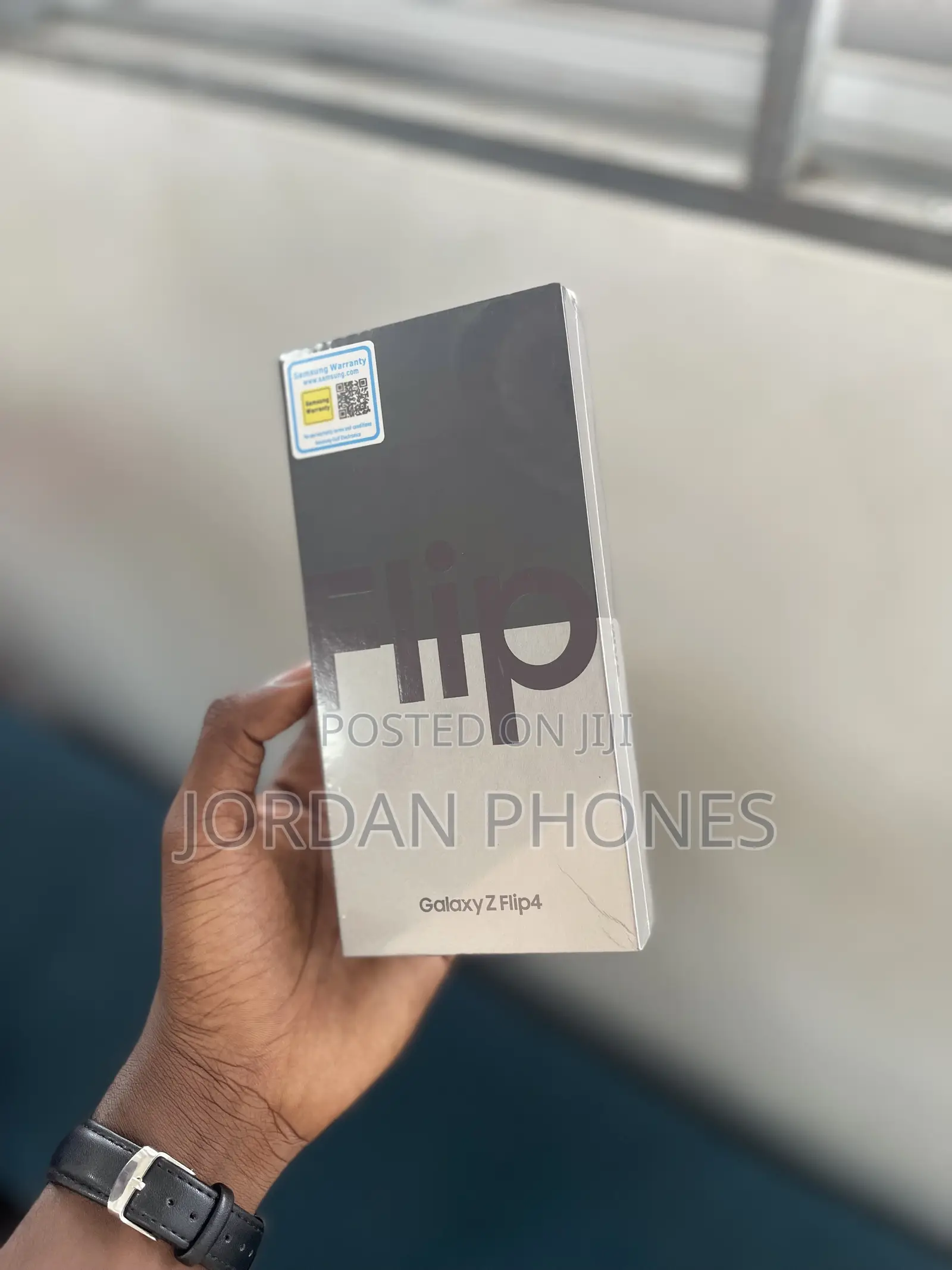 New Samsung Galaxy Z Flip4 256 GB Purple