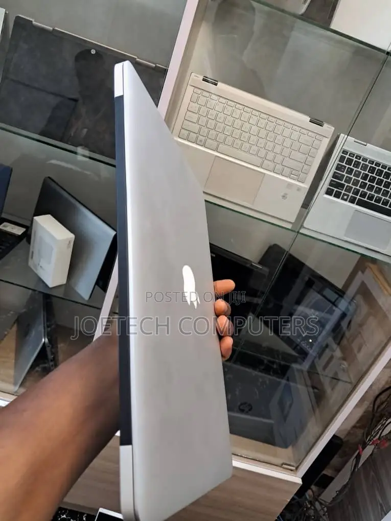 Laptop Apple MacBook Pro 2015 8GB Intel Core i5 SSD 256GB