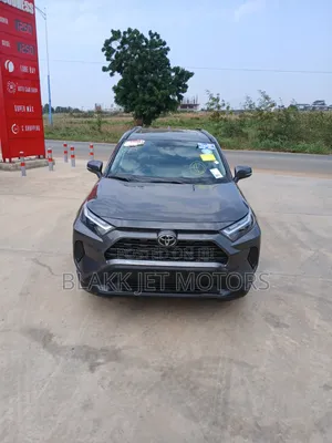 Toyota RAV4 XLE AWD 2023 Burgundy