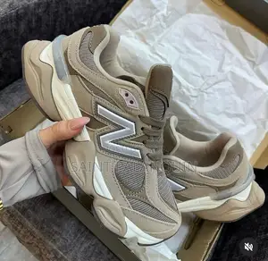 New Balance 9060