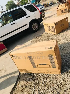 Dual Subwoofer Built-in Lhd687bg Black at Affordable Price