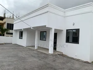 3bdrm House in School Junction for rent