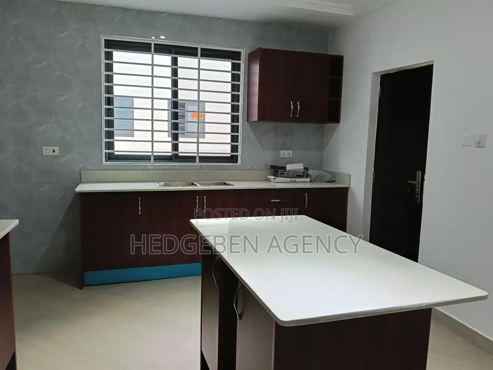 3bdrm House in School Junction for rent