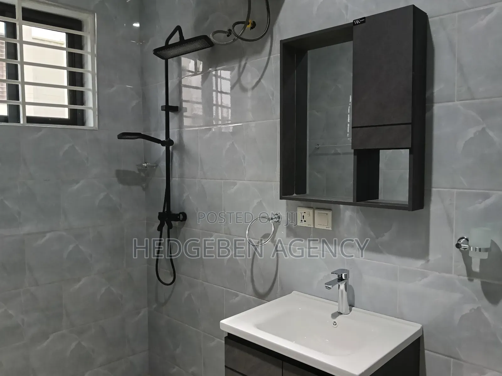 3bdrm House in School Junction for rent