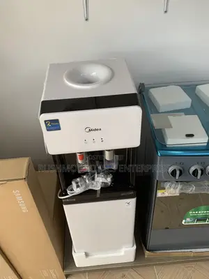 The Midea Glacier Water Dispenser