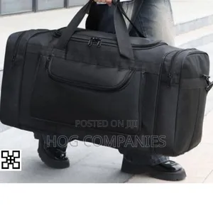 Large Capacity Travel Duffle Bag – Black