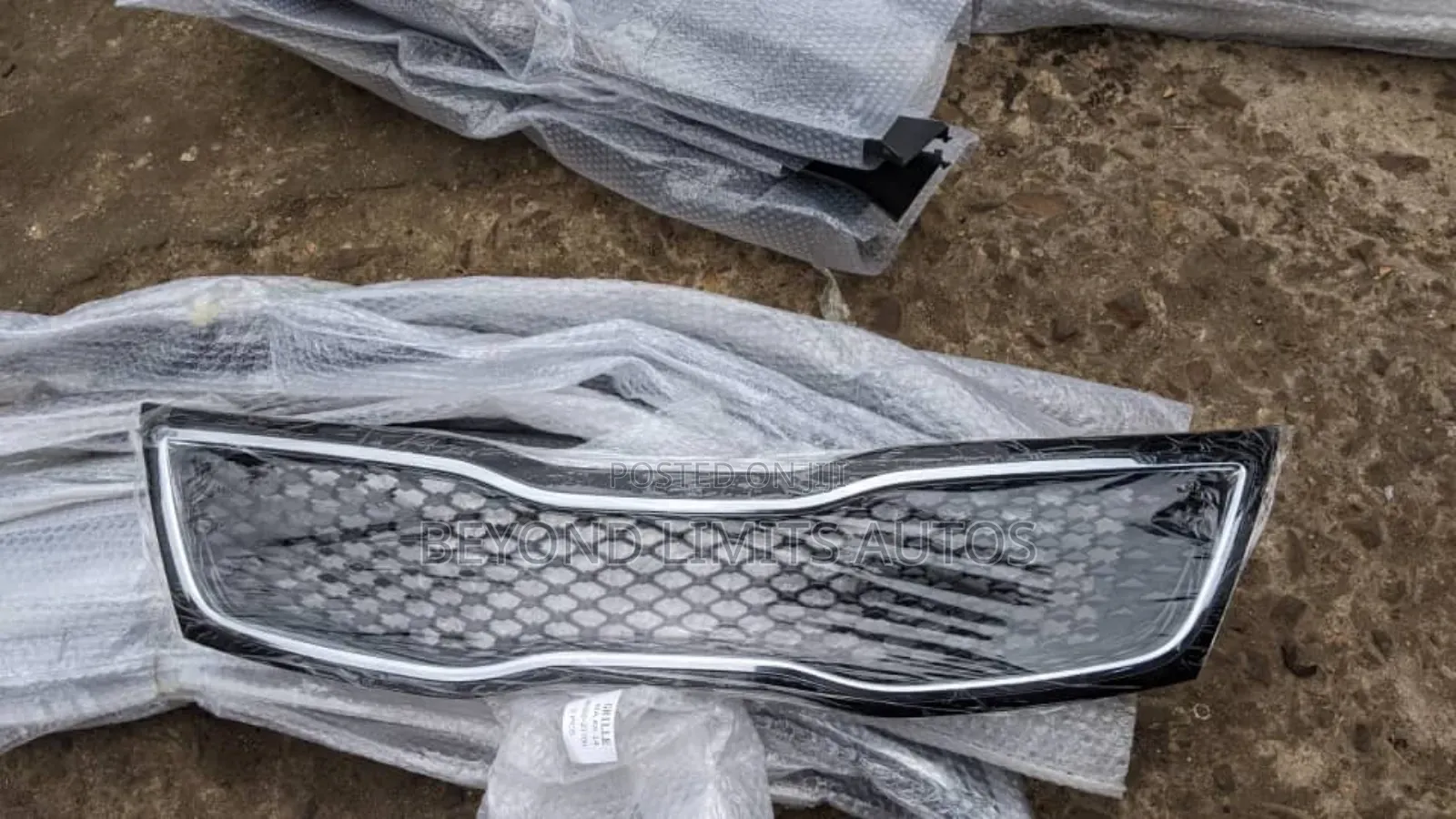 Kia Optima 2014,2015,2016 Front Bumper Grille/ Top Shell