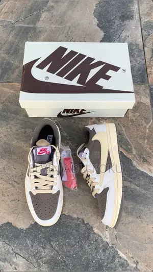 Travis Scott Air Jordan 1 Low Og "Reverse Mocha" Sneakers