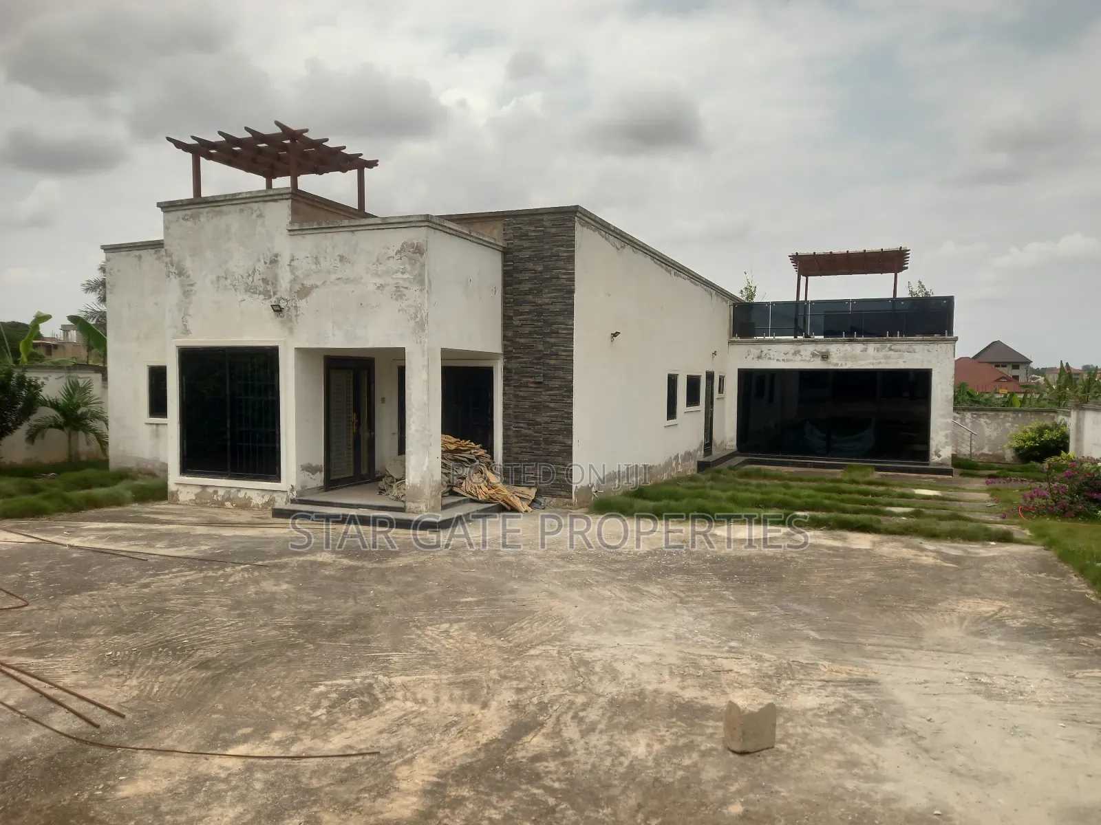 4bdrm House in Abrepo Asubonteng, Kumasi Metropolitan for sale