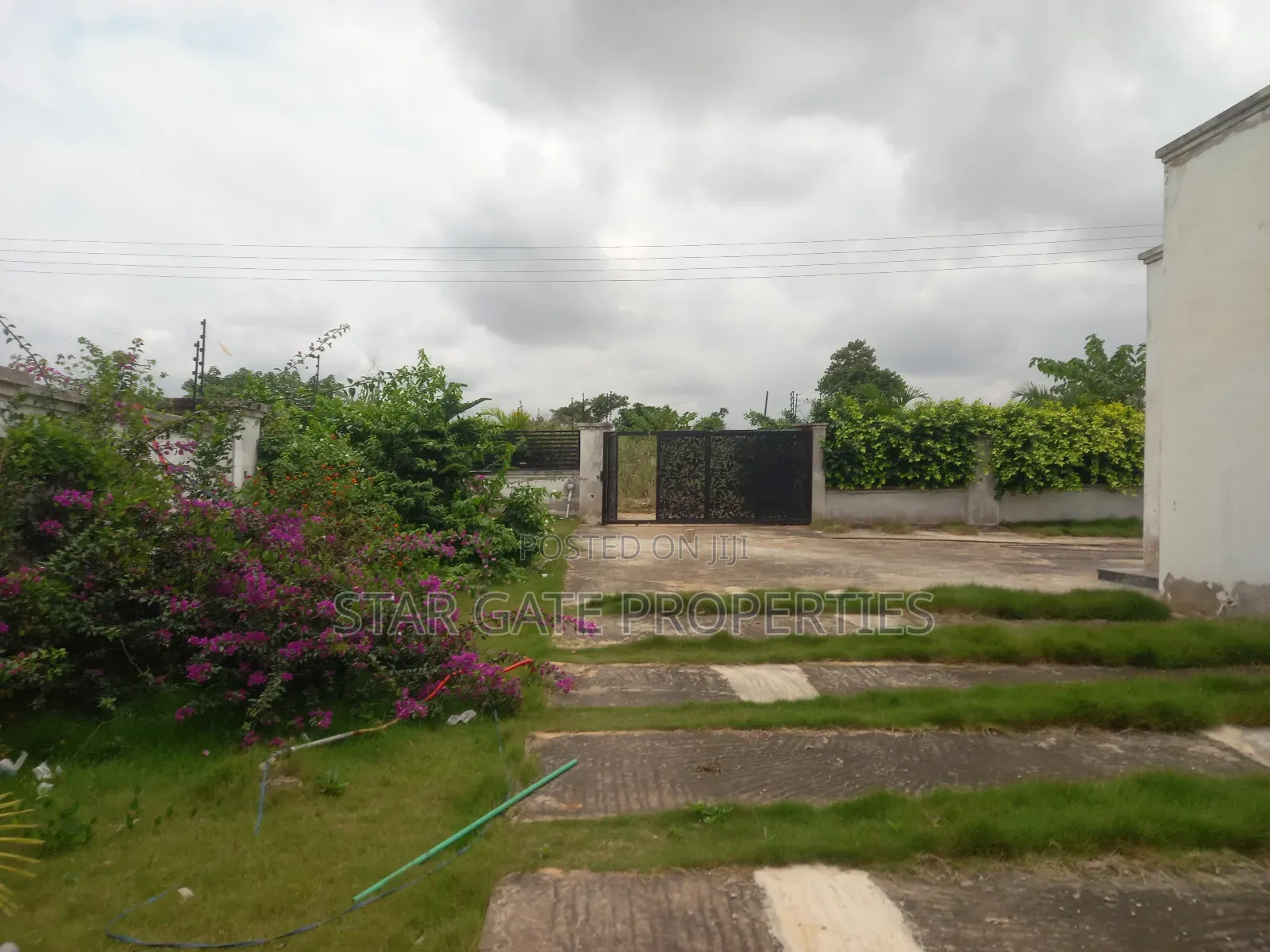 4bdrm House in Abrepo Asubonteng, Kumasi Metropolitan for sale