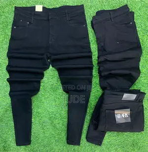 Black Skinny Jeans