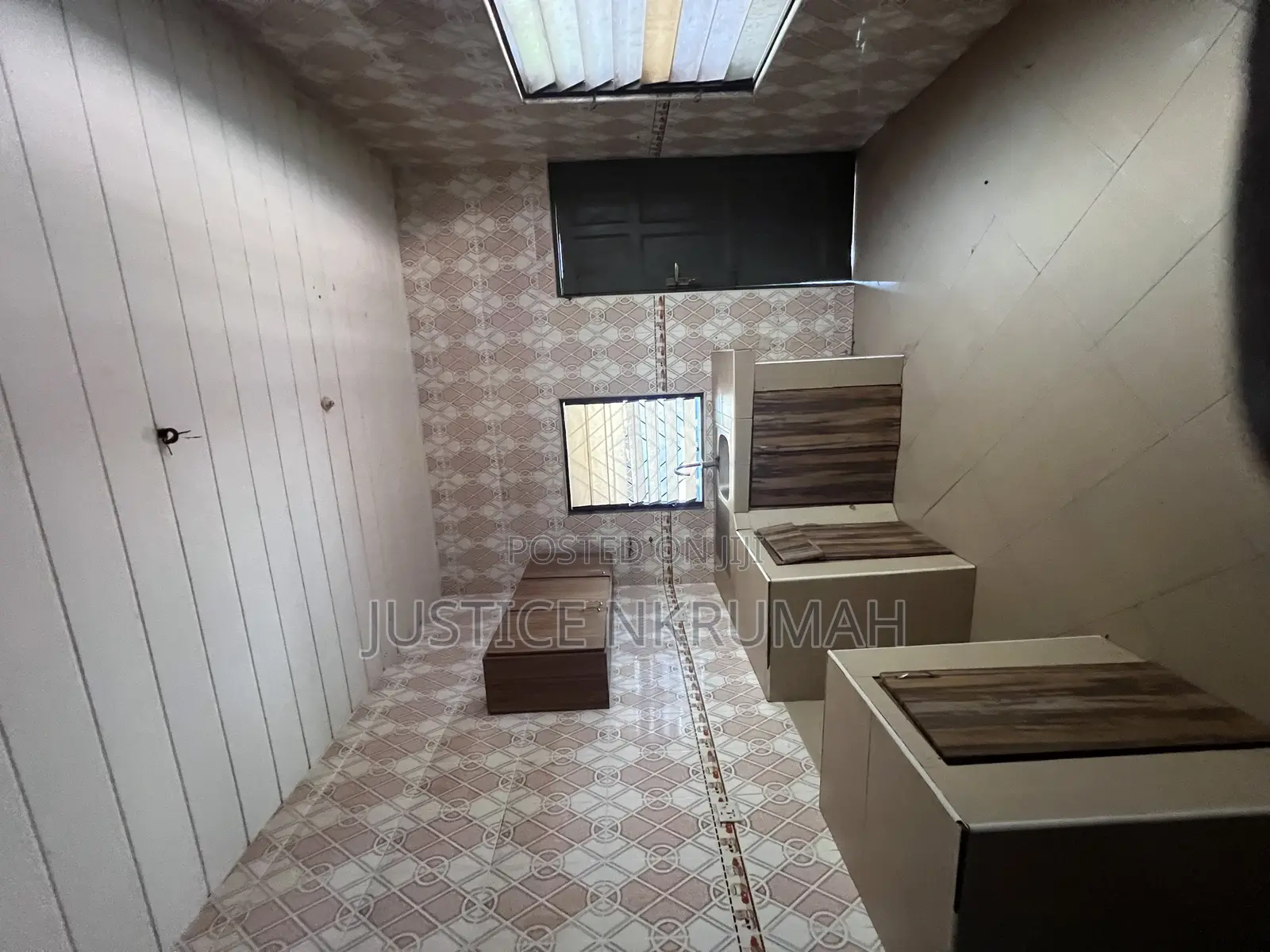 Furnished 4bdrm Apartment in Mr Justice Estate, Old Barrier for rent