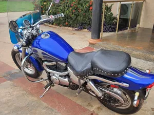 Suzuki 2000 Blue