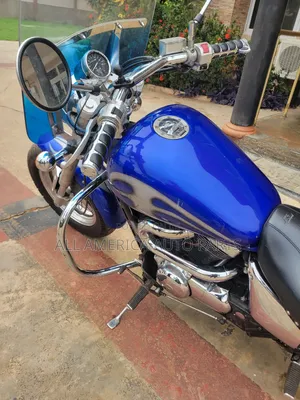Suzuki 2000 Blue