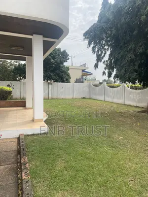 6bdrm Duplex in Achimota Mall Main for sale