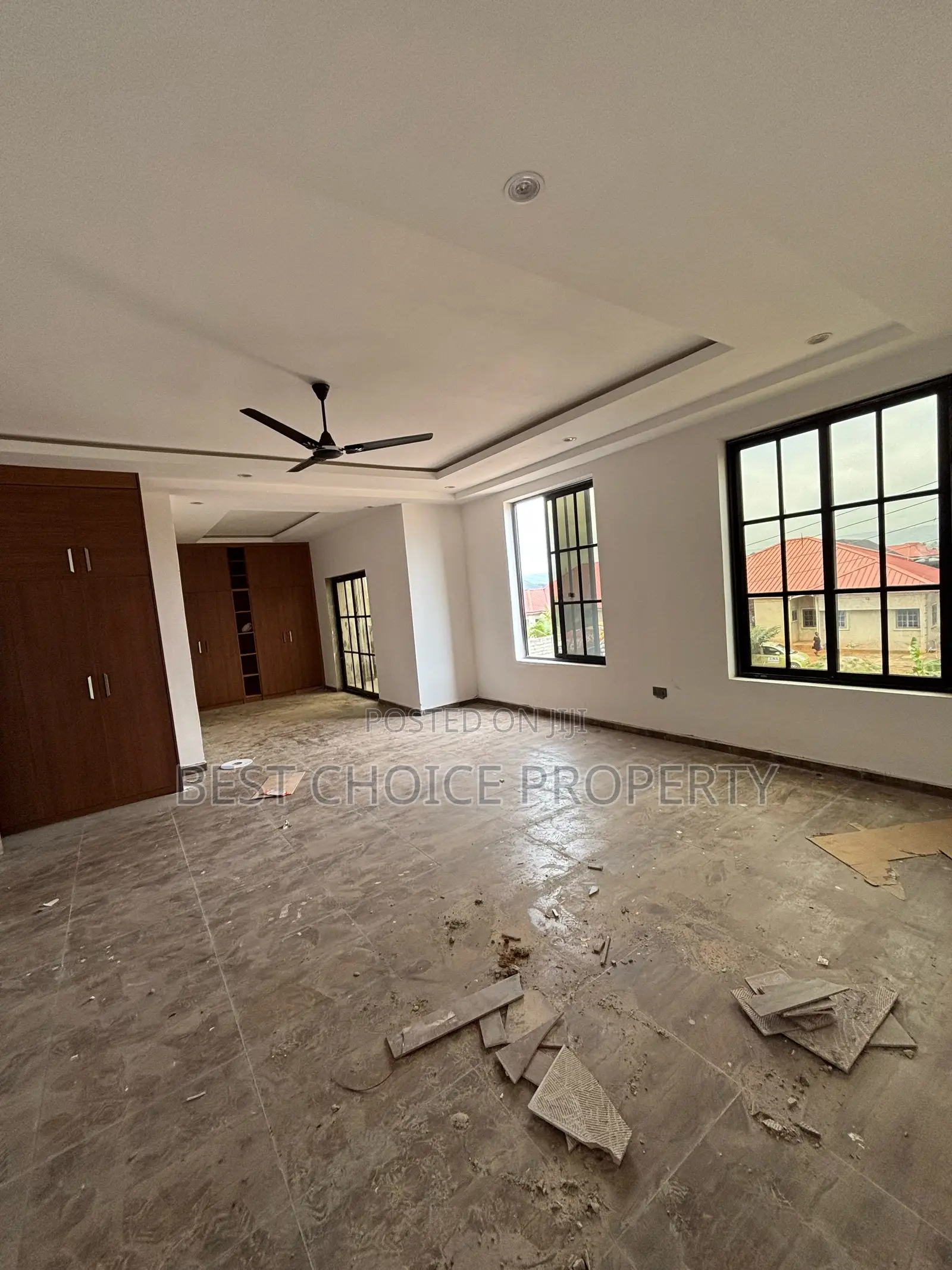 Ex 4 Bedroom House for Sale at Adenta Amrahia