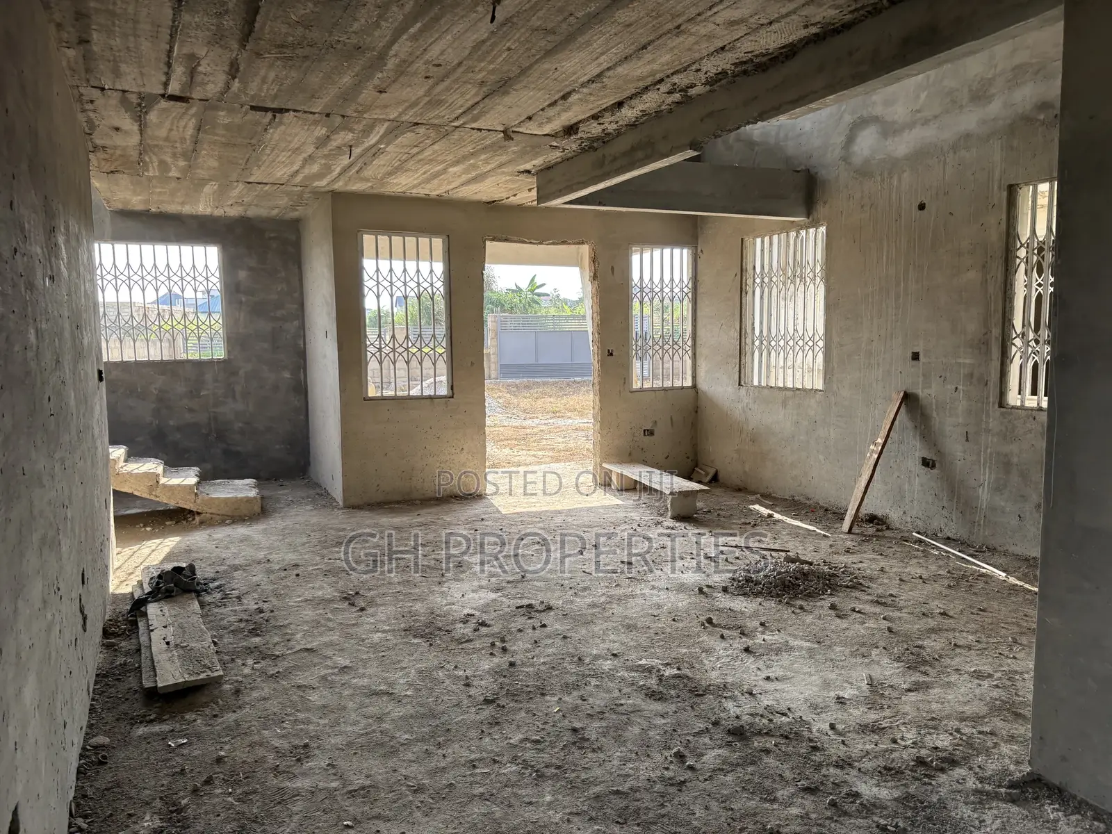 5bdrm House in Sokoban Wood Village, Kumasi Metropolitan for sale