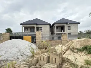 5bdrm House in Sokoban Wood Village, Kumasi Metropolitan for sale