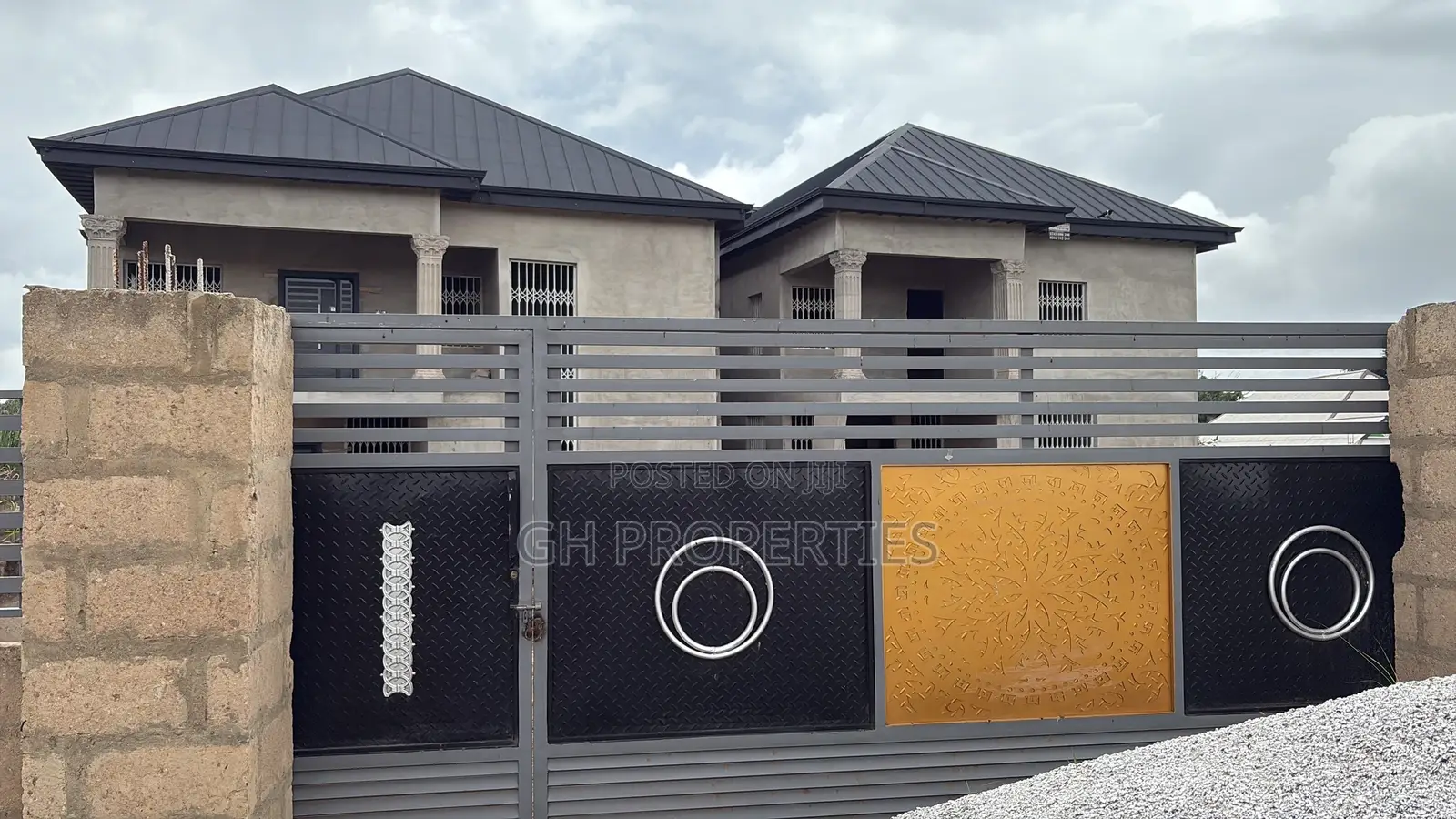 5bdrm House in Sokoban Wood Village, Kumasi Metropolitan for sale