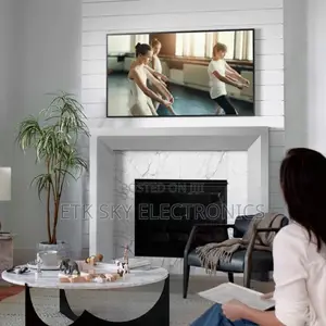 Samsung 85” Smart Crystal Uhd Tv