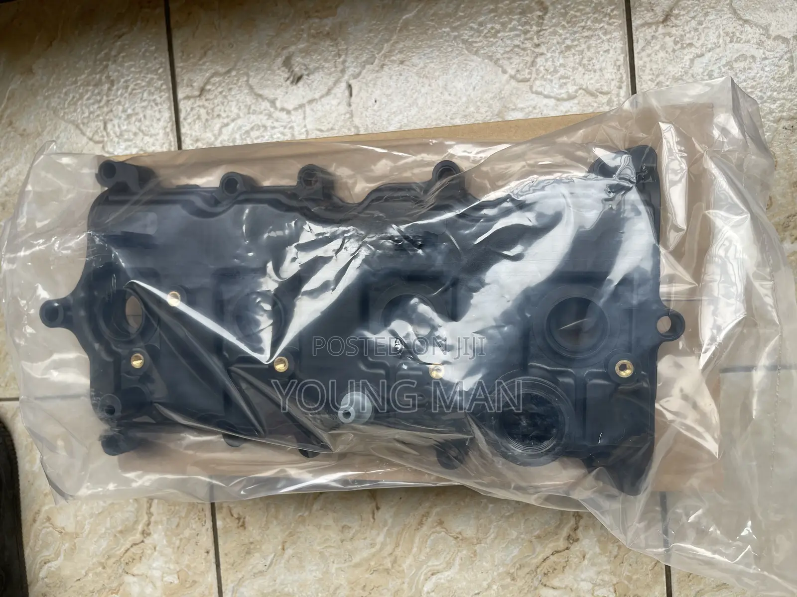 Nissan Roque, Juke, Versa, Engine Valve Cover