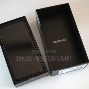 New Samsung Galaxy S10e 128 GB Black