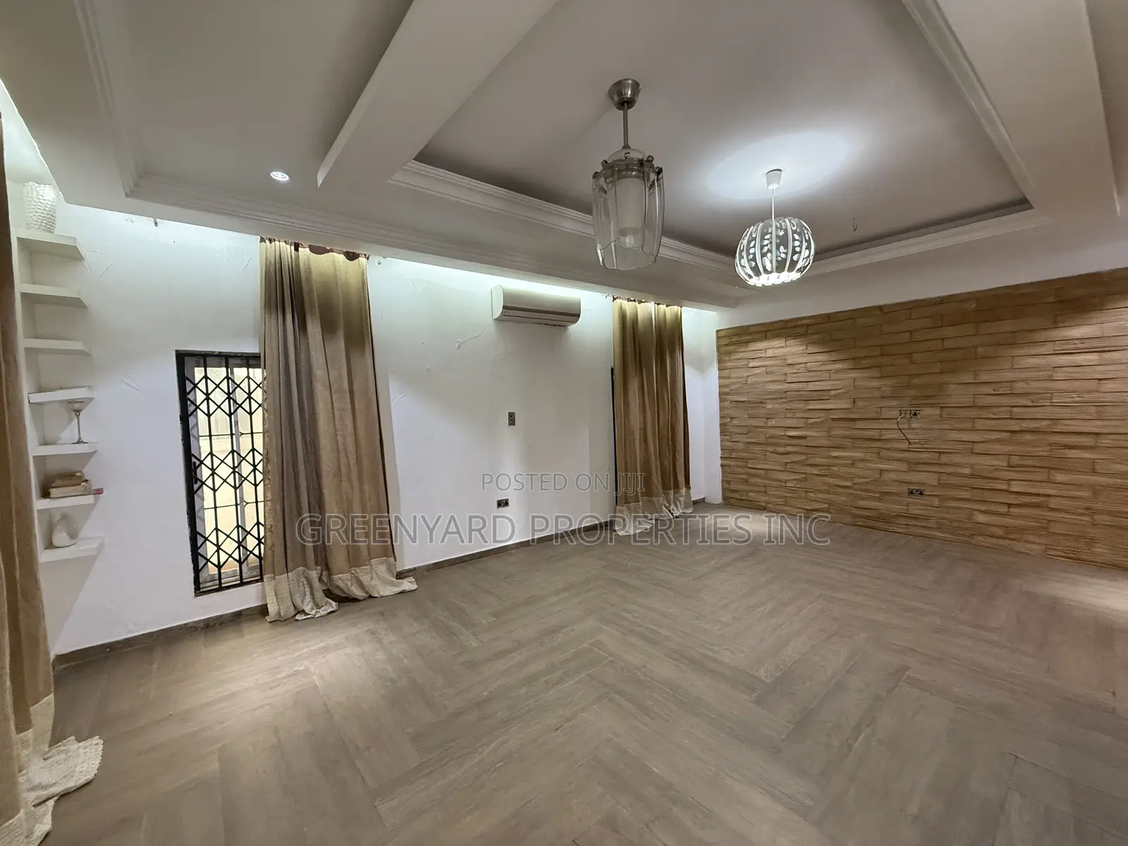 5bdrm House in American House, East Legon for rent