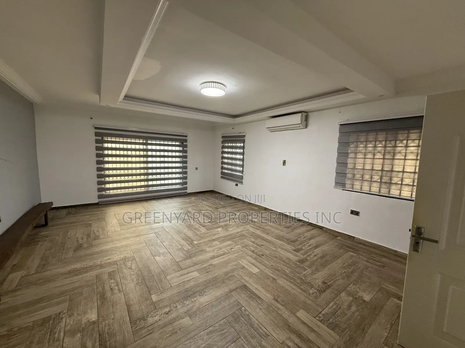 5bdrm House in American House, East Legon for rent