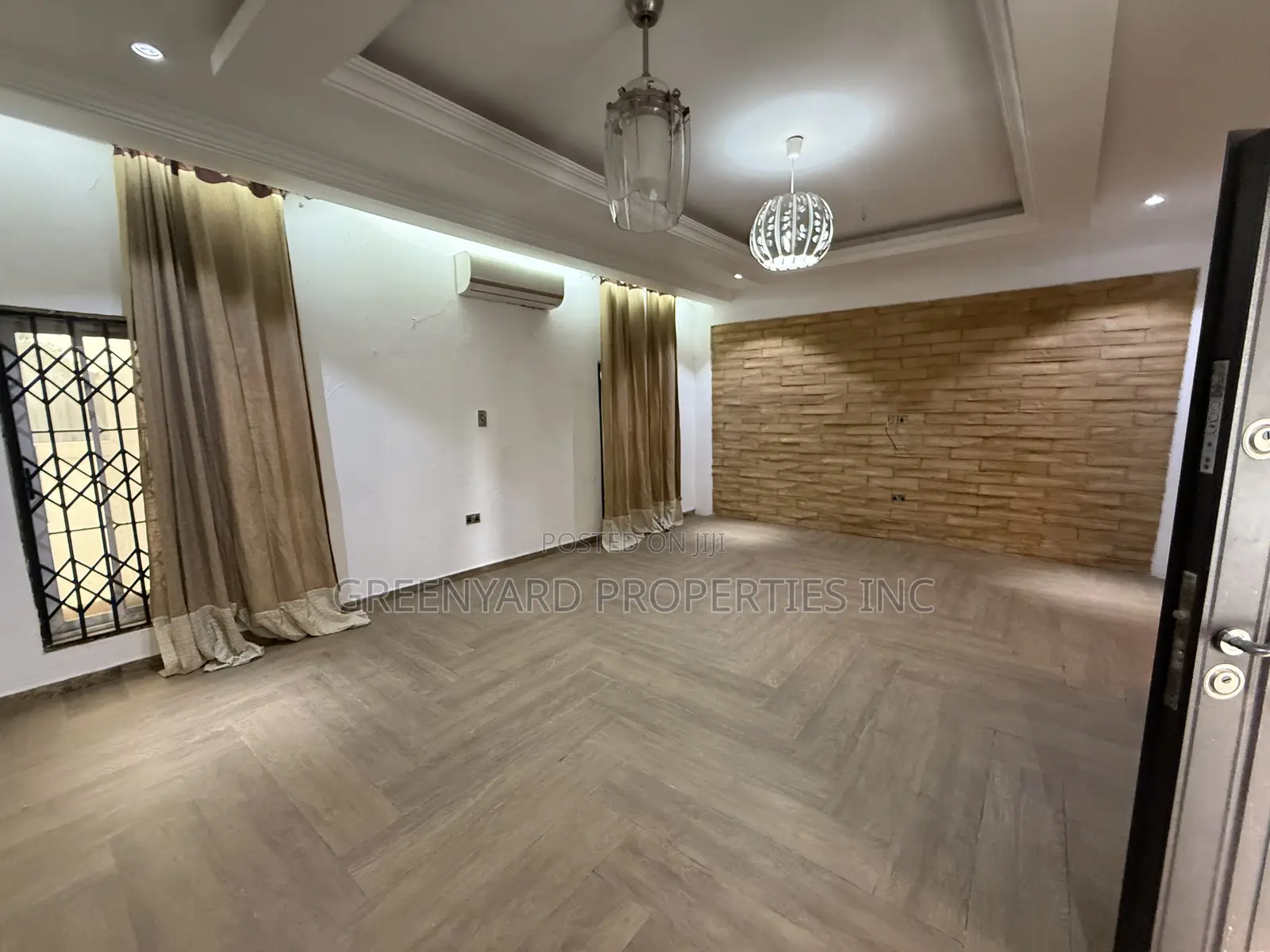 5bdrm House in American House, East Legon for rent