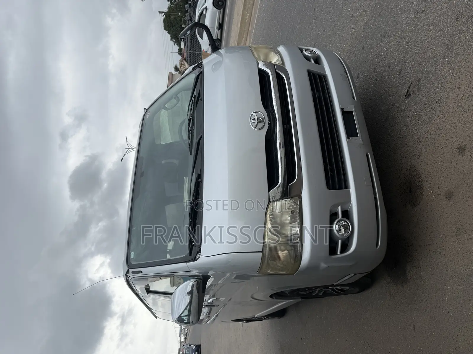 Toyota HiAce 2010 Grey