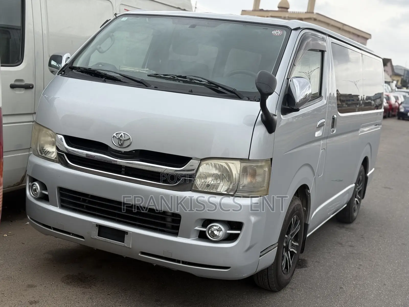 Toyota HiAce 2010 Grey