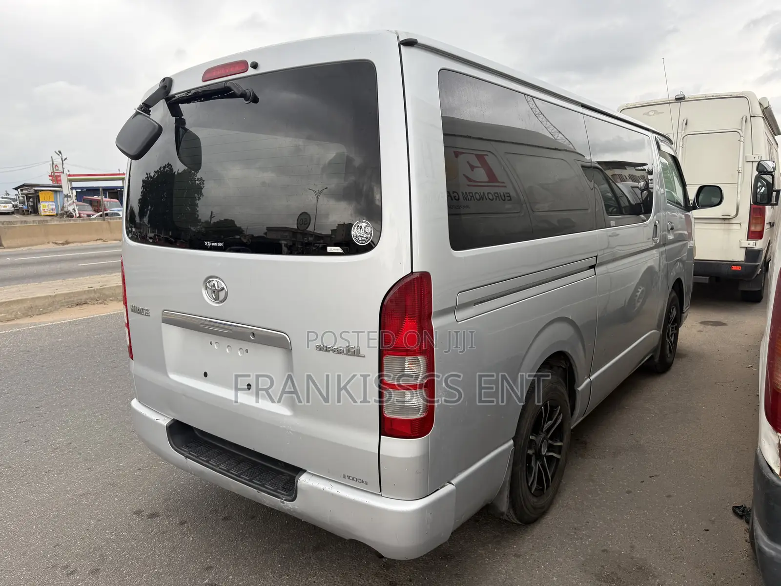Toyota HiAce 2010 Grey