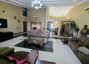 9bdrm House in Tantra Hills for sale