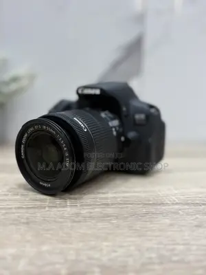Canon 700d Camera With 18-55mm Lens