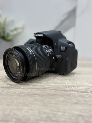 Canon 700d Camera With Lens 18-55 Mm Lens