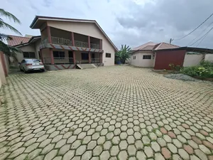 6bdrm House in Mangoasi, Dome for sale