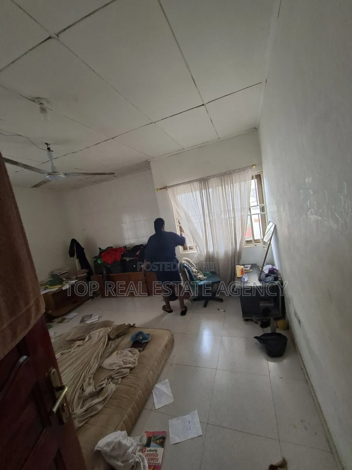 6bdrm House in Mangoasi, Dome for sale